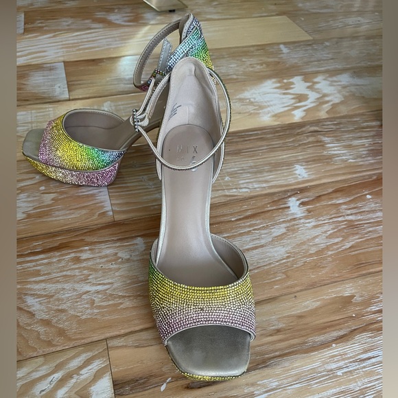 Rainbow rhinestone wedges with strap size 9 worn once - Picture 4 of 5